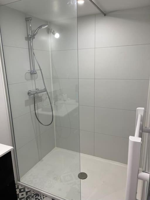 Appart 2 Pieces 35M2,Centre Ville, Parking Gratuit Μπουρζ Εξωτερικό φωτογραφία